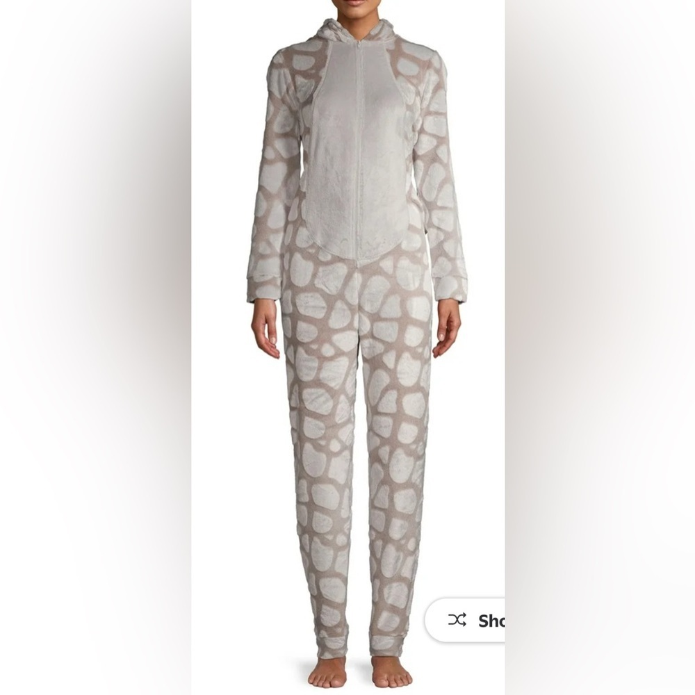 Secret Treasures Women’s Giraffe cosplay Suit/pajamas one piece playful NWT XS